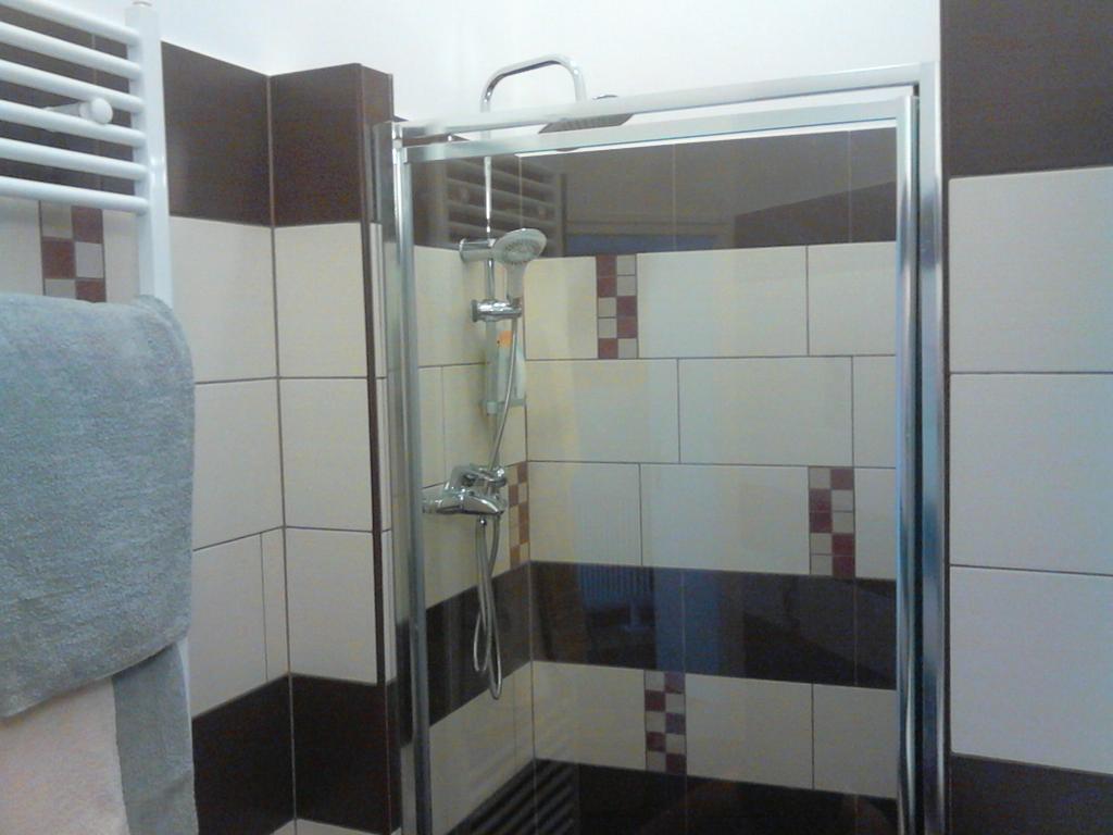 Next Door Apartment Budapest Phòng bức ảnh