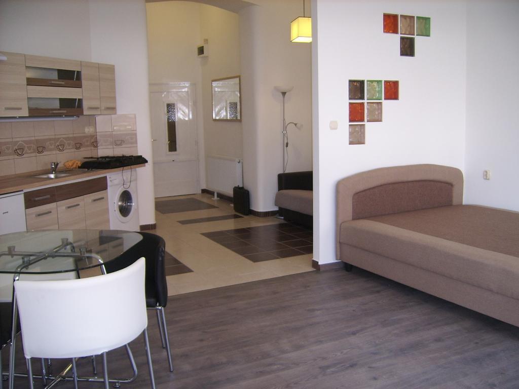 Next Door Apartment Budapest Phòng bức ảnh
