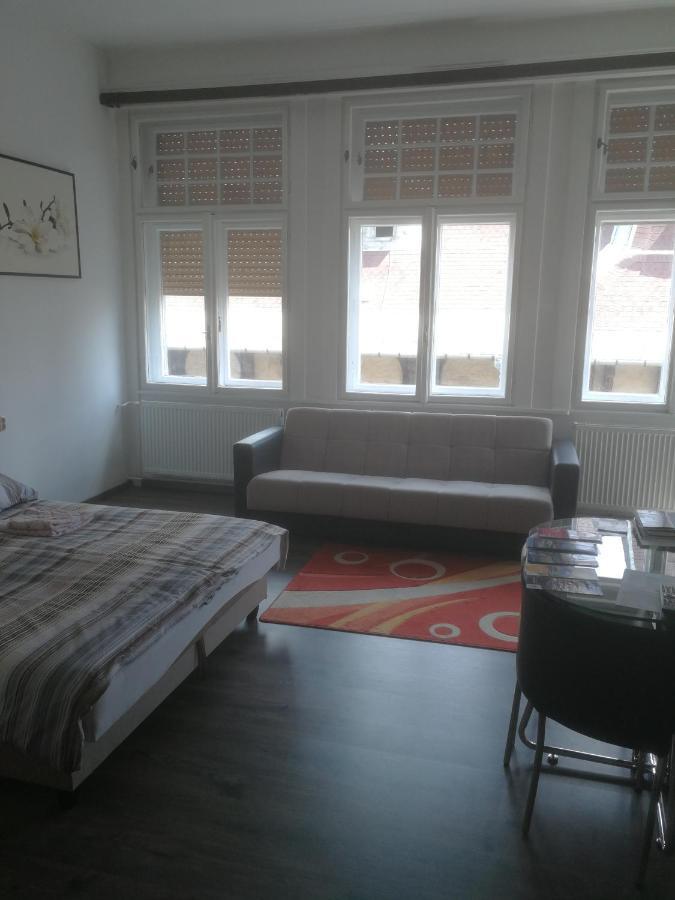 Next Door Apartment Budapest Ngoại thất bức ảnh