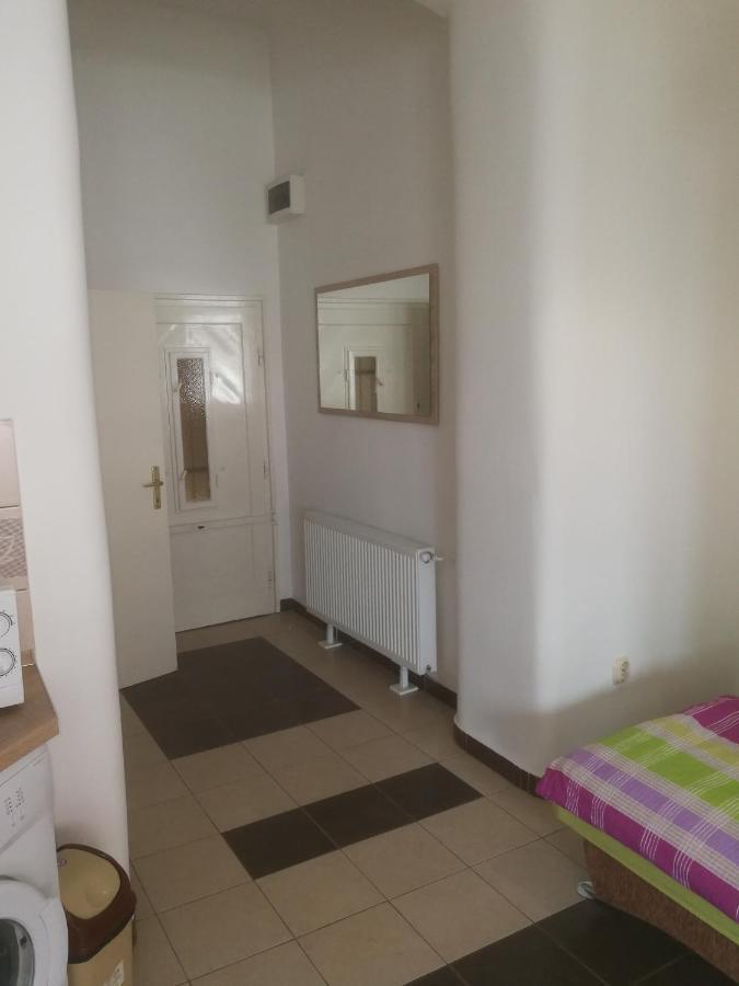 Next Door Apartment Budapest Ngoại thất bức ảnh
